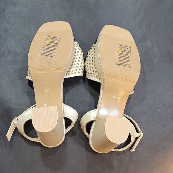 BRAND NEW WELLSFOUNTN RHINESTONE BOWNOT BLOCK HEEL OPEN-TOE SANDAL G1 - Picture 15 of 15